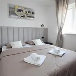 Apartment Ivana *