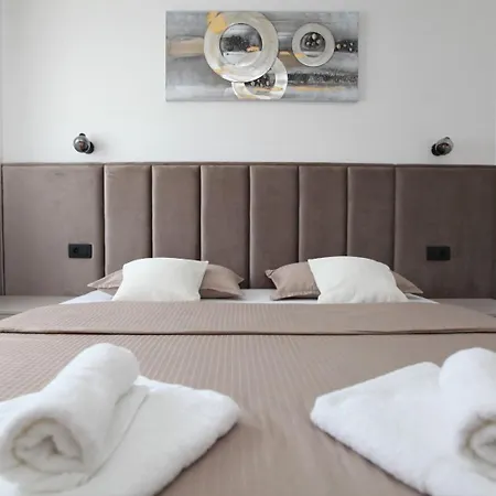 Ivana Apartment *